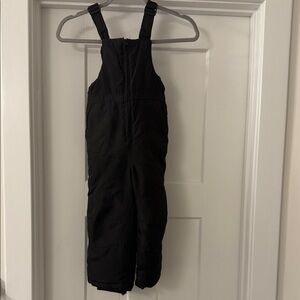 Gear up for the cold! Toddler Snow Bib!